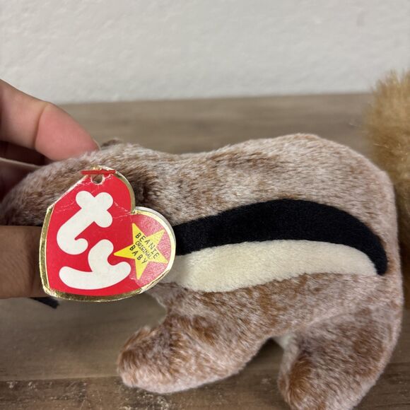 Ty Beanie Baby Chipper the Chipmunk  Stuffed Toy April 21 1999 - Picture 2 of 8